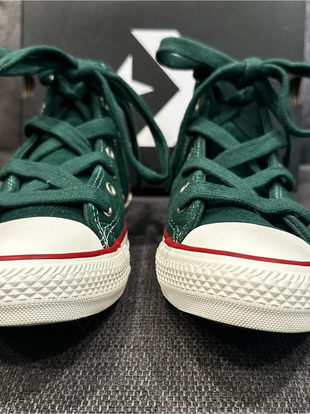 Converse Kids Green Suede Boys Size 5  Canvas Sneakers (worn one time only)